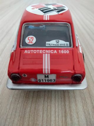 Scalextric SEAT 850 Coupé Rally Costa del Sol