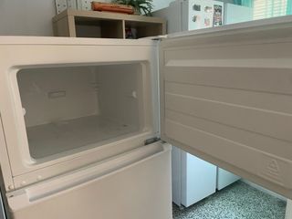 Nevera con congelador marca Teka
