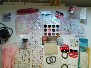 Kit Manicura Uñas: Lámparas, Brochas, Pegatinas