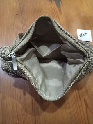Bolso crochet beige con mariposa