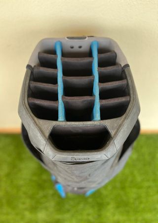 Bolsa de golf Taylormade negra, azul y gris