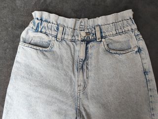 Pantalón vaquero Mom fit