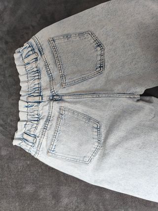 Pantalón vaquero Mom fit