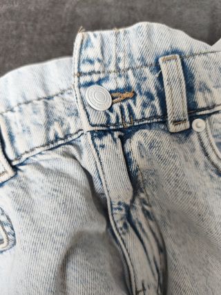 Pantalón vaquero Mom fit