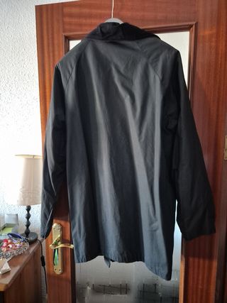 Chaqueta Barbour azul marino  miren la marca