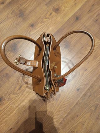 Bolso marrón Zara