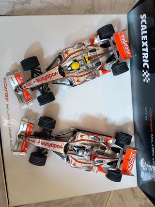 2 Coches Scalextric Vodafone McLaren Mercedes