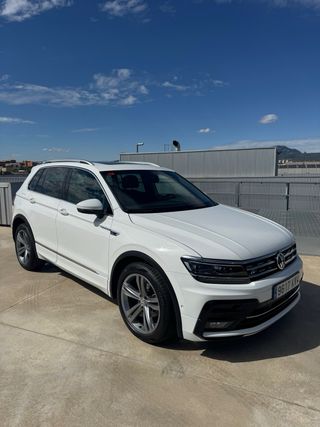 VW Tiguan R-Line 2.0TDi 150cv automatico