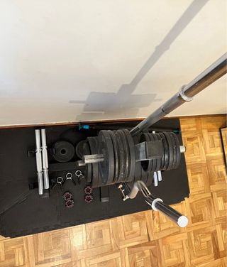 Banco de pesas JOROTO con rack y pesas 