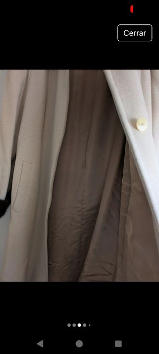 Abrigo 3/4 beige con cuello de piel