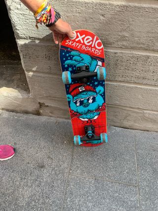 Skate Exelo con diseño de oso