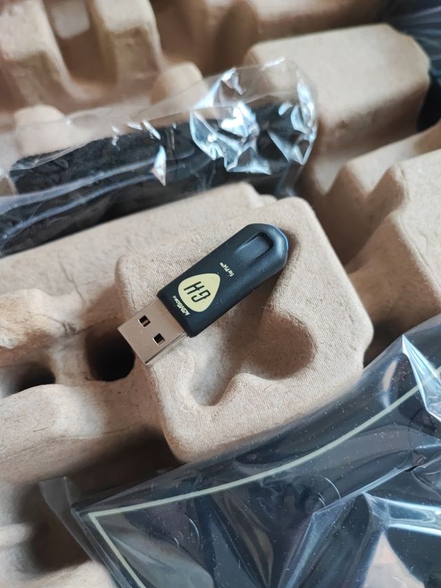 Controller per chitarra Guitar Hero Live PS4