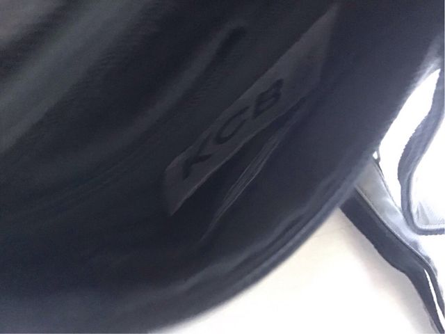 Mochila KCB gris y negra