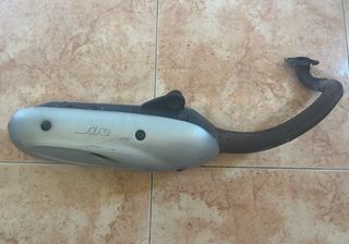 Tubo de escape Yamaha aerox