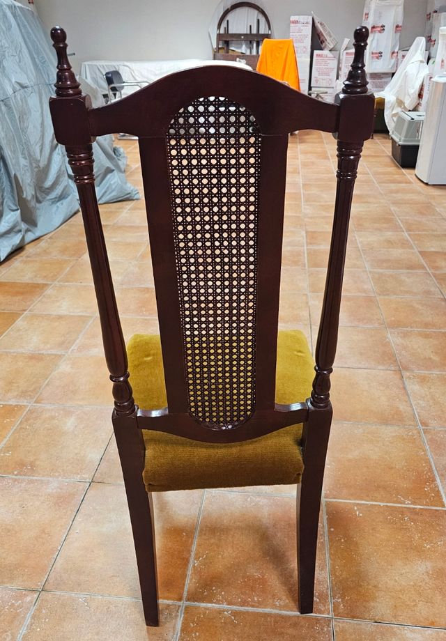 Seis sillas comedor madera y terciopelo