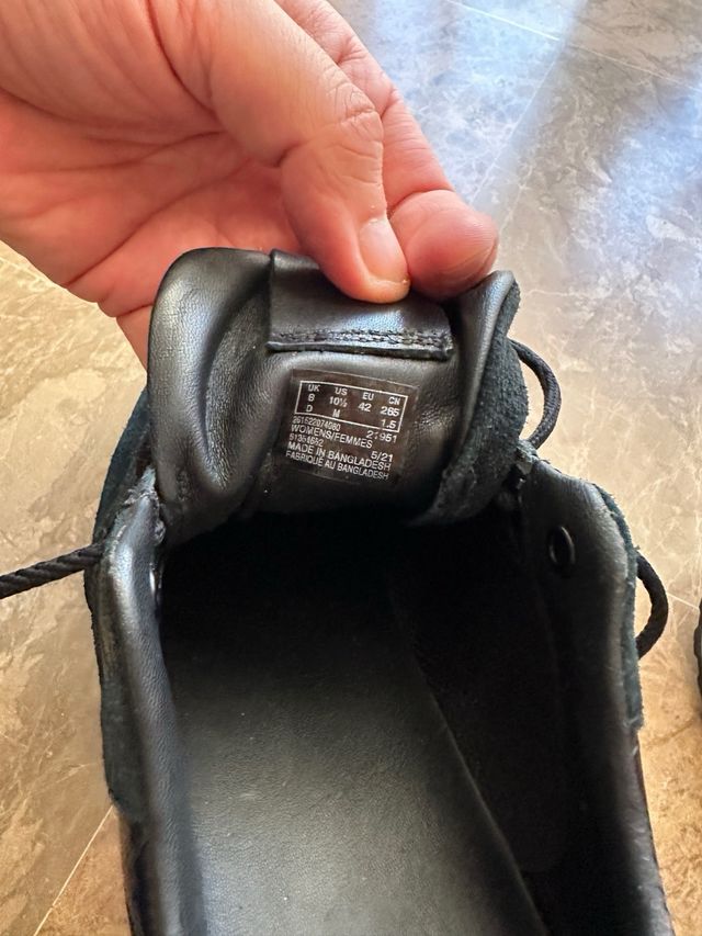 Zapatos Clarks Negros Piel y ante