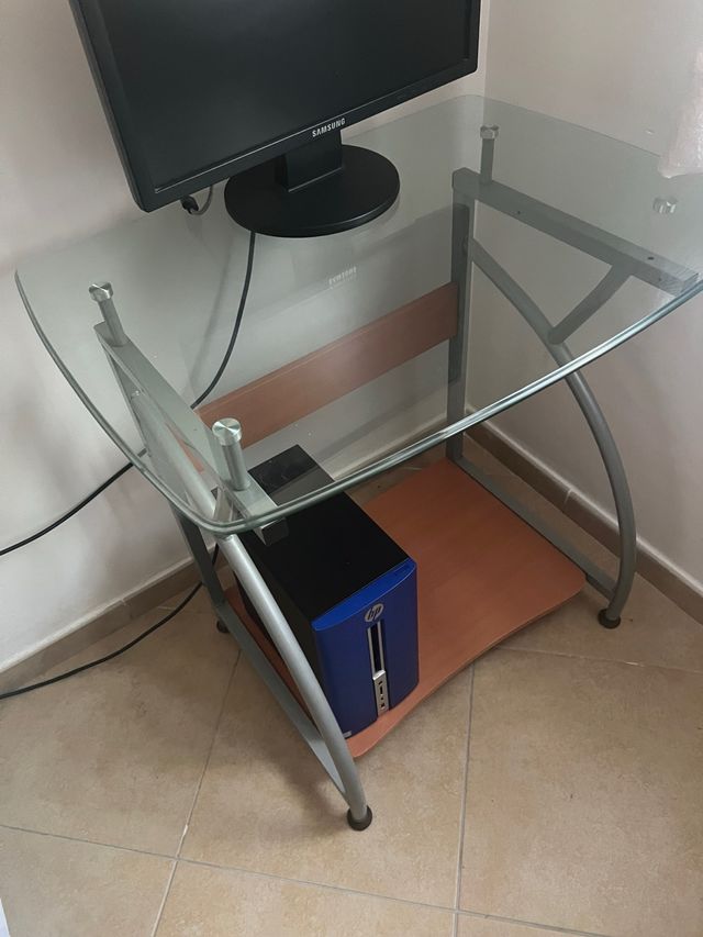 Mesa de PC cristal y metal