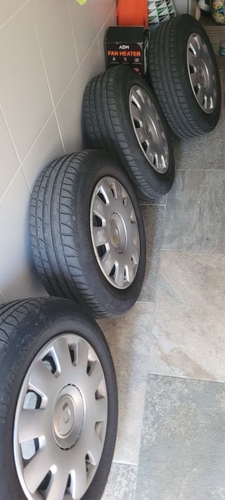 Rueda completa Volkswagen Golf IV