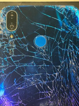 Huawei Mate 20 Lite con scatola
x pezzi/riparare