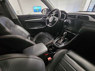 MG ZS 111cv Luxury Automatico