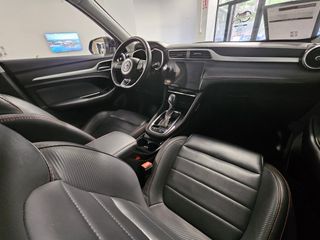 MG ZS 111cv Luxury Automatico