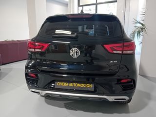 MG ZS 111cv Luxury Automatico