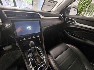 MG ZS 111cv Luxury Automatico