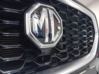 MG ZS 111cv Luxury Automatico