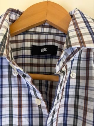 Camisas hombre cuadros y pantalón marrón