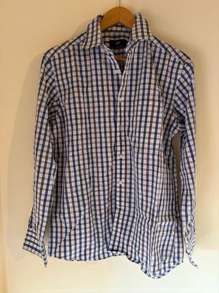 Camisas hombre cuadros y pantalón marrón