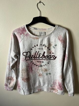 Sudadera Pull&Bear floral Talla S