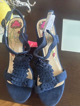 Sandalias Corina Azul Tacon
