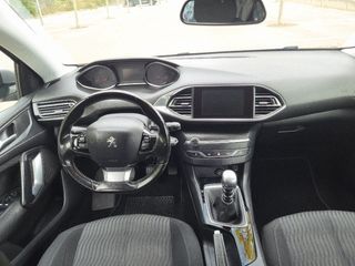 Peugeot 308 2015