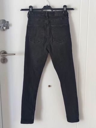 Pantalón vaquero pitillo Bershka mujer Talla XS