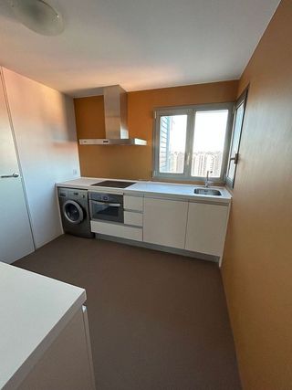 Piso en alquiler en Romareda en Zaragoza