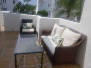 Piso en alquiler en Los Naranjos - Las Brisas en Marbella