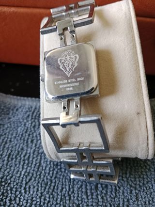 Reloj Gucci Dama Cuarzo Plata y Blanco