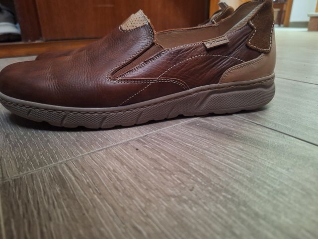 Mocasines Clayan Marrones Talla 41
Muy cómodos, si