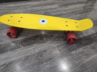 Monopatín Retro Amarillo