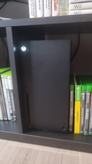 Xbox Series X con Caja Original y Accesorios