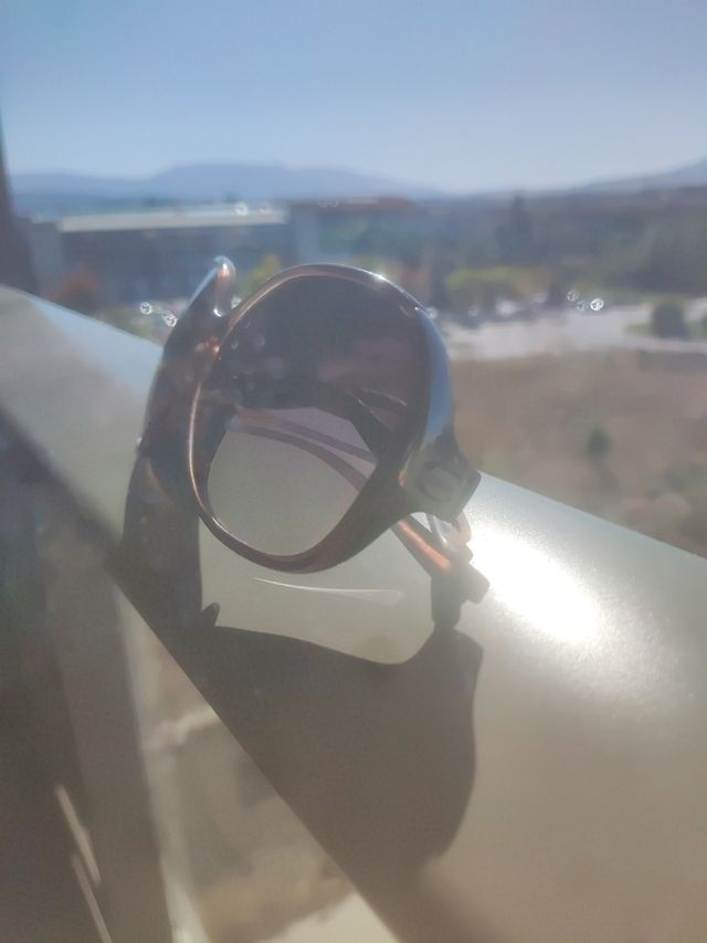 Gafas de sol marrones