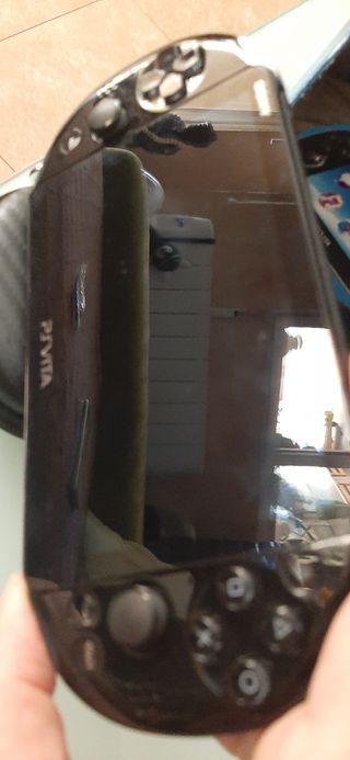 Consola Sony PS Vita Slim Negra Pch2004