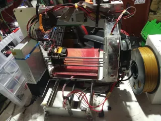 Impresora 3D Plata y Roja