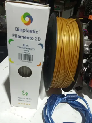 Impresora 3D Plata y Roja