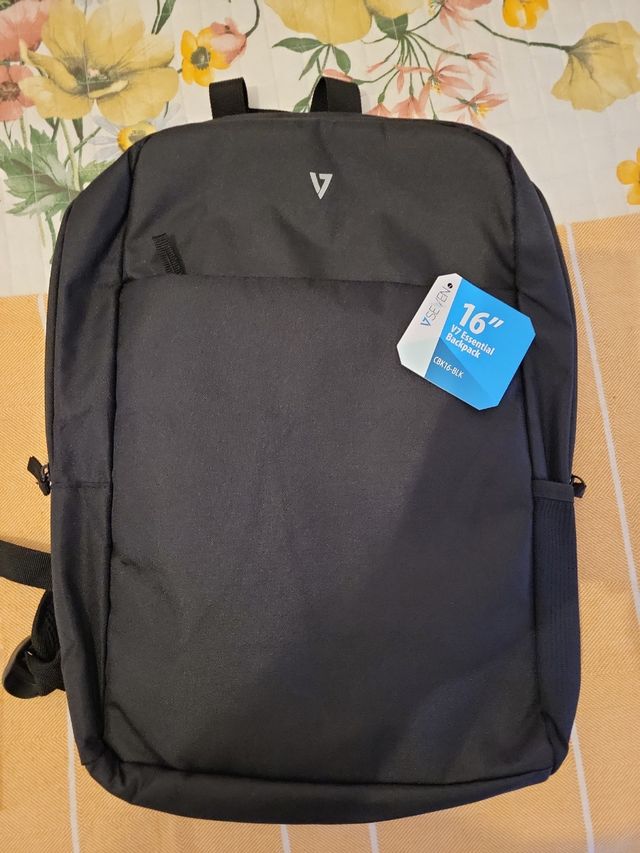 Zaino Seven V7 Essential 16 nero