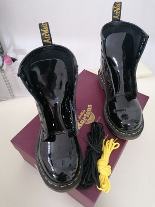 Botas Dr. Martens charol negras