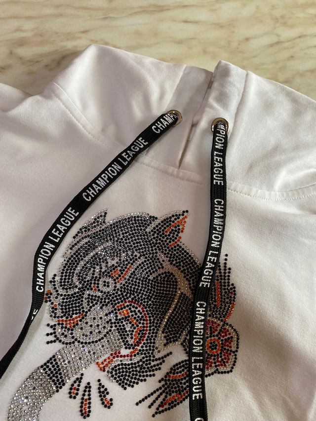 Felpa con cappuccio e disegno brillantini