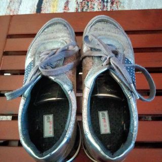 Zapatillas Geox grises y azules T.39