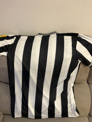 Camiseta Newcastle Castore Talla XL