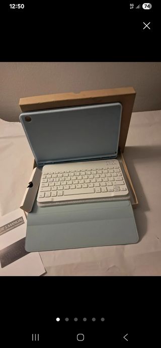 Funda + Teclado  Samsung Galaxy A9 Plus 11"